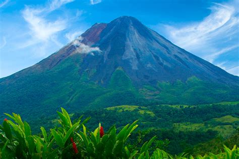 Arenal Volcano Hike – Seven Tours