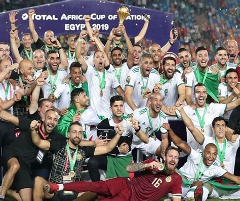 Argelia se coronó campeón de la Copa África tras 29 años