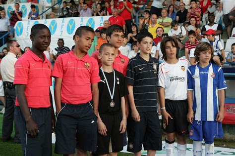 Arousa Fútbol 7: Fútbol base en estado puro para futbolistas de 12 años ...
