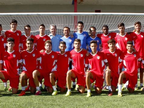 Arrancan los juveniles de División de Honor