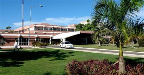 Arrestos y destituciones en el hospital CIMEQ de La Habana
