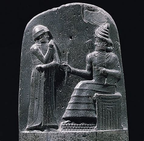 ARTE SUMERIO Obra: ¨Estela Hammurabi¨ Año: 1790 Material Básico ...