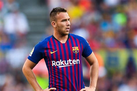 Arthur in Awe as Lionel Messi Compares Him to Xavi   Barca ...