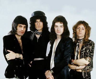 Arts and Entertainment: Biography of Band Queen