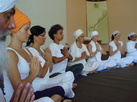 Asociación Peruana de Instructores de Kundalini Yoga ...