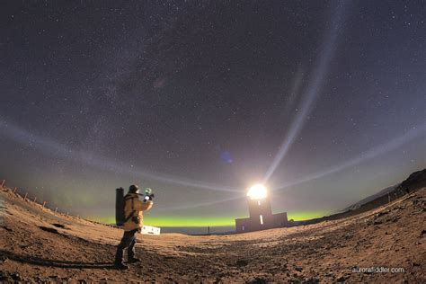 Auroras boreales y la Vía Láctea desde Islandia   El ...