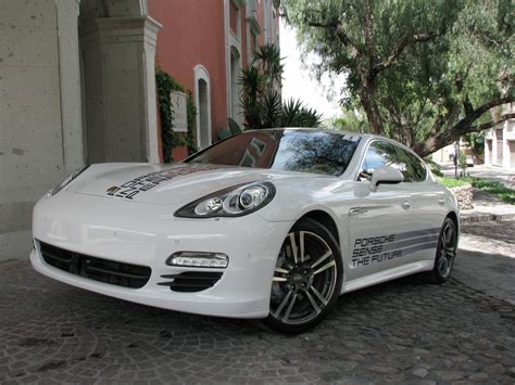 Autoplaza.com.mx: Porsche Panamera Hybrid en México