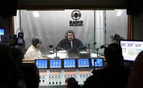 Autoridades cierran dos emisoras de radio en Venezuela