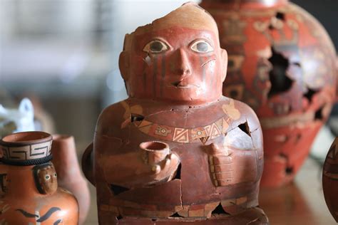 Ayacucho: cerámica hallada en capital Wari revela origen ...