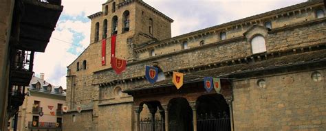 Ayuntamiento en Huesca, Huesca   Clubrural