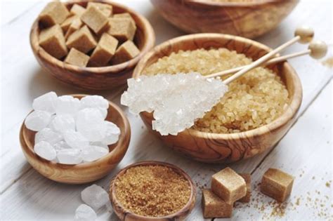 Azúcar moreno o azúcar blanco ¿Cuál es mejor para tu salud?