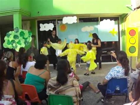 baile  pajaritos a volar  en Institución Esperanzas   YouTube