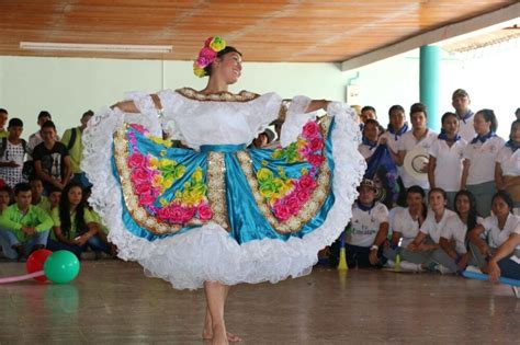 Bailes típicos de Colombia, ferias, festivales, restaurantes y museos