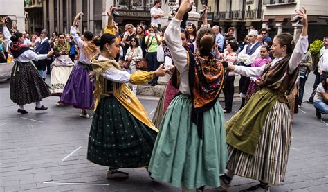 Bailes típicos de España