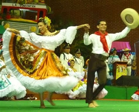 Bailes Y Trajes Tipicos Del Caqueta: Bailes trajes y platos tipicos del ...