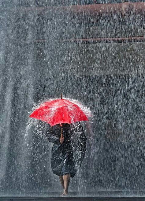 Bajo la lluvia ??? | Fotografía de lluvia, Me encanta la lluvia ...