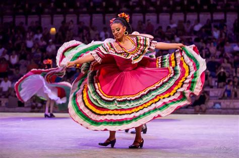Ballet Folclórico Nacional de México, Jalisco | Ballet, Vestidos ...