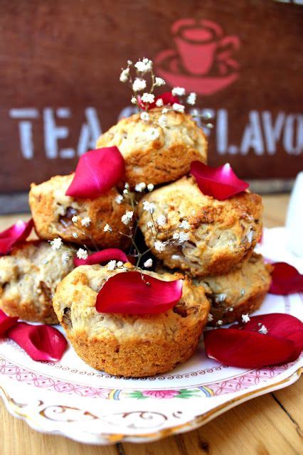 Banana and Walnut Muffins from the Liver Cleansing Diet ...