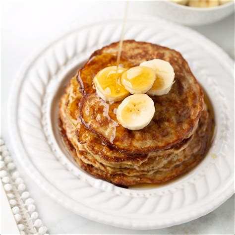 Banana Egg Oat Pancakes | Recipe | Meaningful Eats Recipes ...