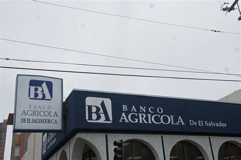 Banco Agricola De El Salvador on Mission St in San Francis ...