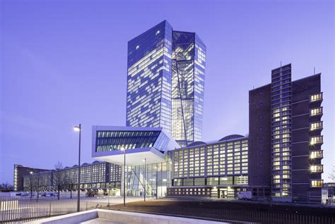 Banco Central Europeu / Coop Himmelb l au | ArchDaily Brasil