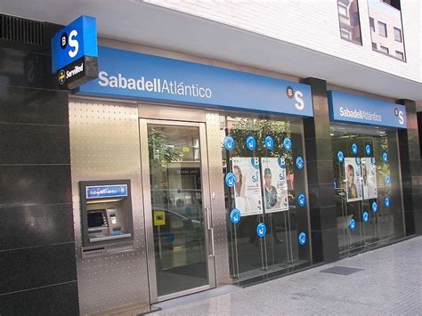 Banco Sabadell cerrará unas 250 oficinas y reducirá hasta 800 empleos ...