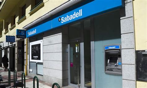 Banco Sabadell eleva las comisiones de sus fondos ...