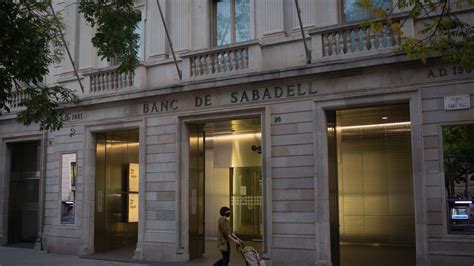 Banco Sabadell gana un 99,7% menos en 2020 por la covid y ...