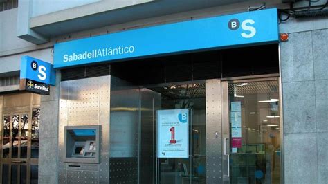 Banco Sabadell plantea un máximo de 45 salidas en Galicia