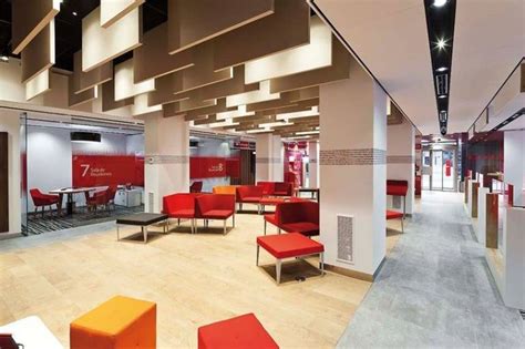 Banco Santander abre desde este lunes 500 oficinas por la ...