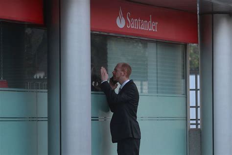 Banco Santander abrirá sus oficinas hasta las 18:00 ...