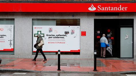 Banco Santander cierra 18 oficinas en Madrid en el marco ...