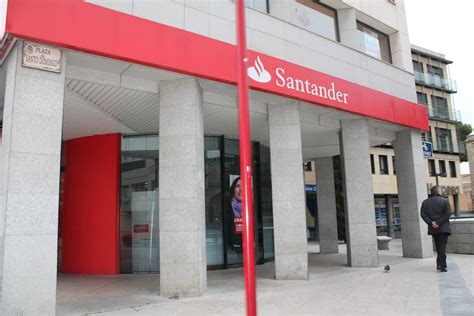 Banco Santander cierra este viernes otras 200 oficinas por ...