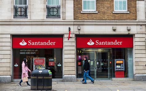 Banco Santander comprará las acciones de su filial en México