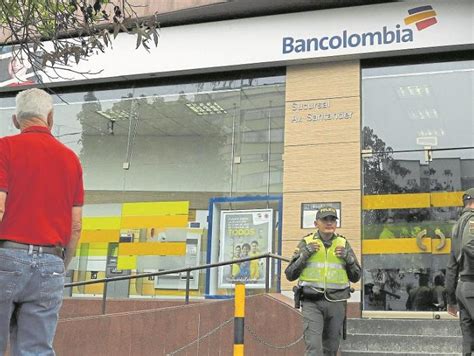 Bancolombia anuncia el congelamiento de créditos a sus clientes ...