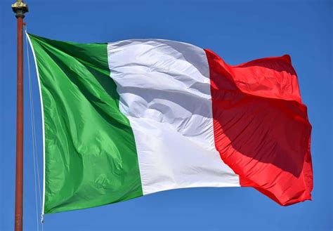 Bandera de Italia Significado de sus Colores e História