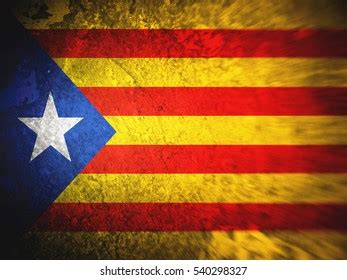 Bandera independiente de Cataluña ondeando en Foto de stock 1908872854 ...