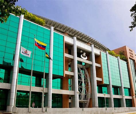 Banesco es elegido como Banco del Año en Venezuela por la ...