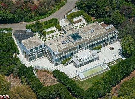 Bankrupt CNET founder Halsey Minor sells off mansions ...