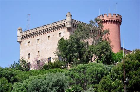 Barcelona Castell de Fels, Església de Santa Maria i Torre de guaita ...