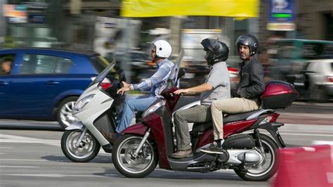 Barcelona es la ciudad europea con más motos por habitante