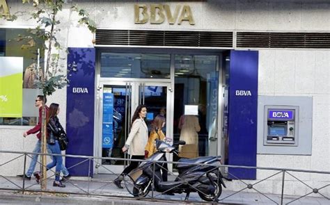 BBVA prepara la venta de un paquete de créditos morosos por 1.500 millones