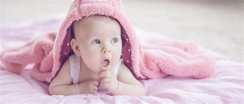 Bebés: primeros pasos, alimentación y seguridad   Bekia Padres