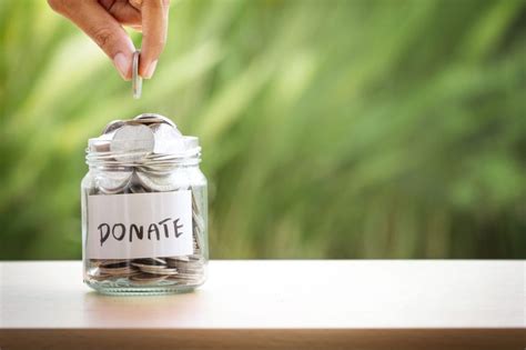 Benefits of Donating Money to Charity   Biglifez.com
