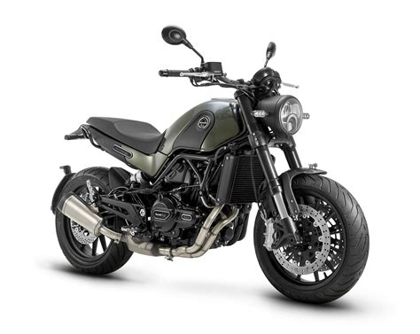 Benelli Leoncino 500 Scrambler   Best Cafe Racers