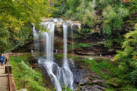 Best Hikes Near Me With Waterfalls | ReGreen Springfield