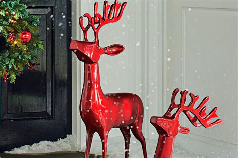 Best Outdoor Holiday Christmas Yard Decorations to Buy ...
