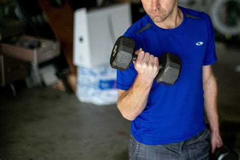 Best Workout for Forearms with Dumbbells | SimpleFitnessHub