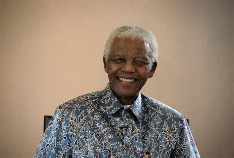 Biografía de Nelson Mandela: ¿Quién fue? y ¿qué hizo ...