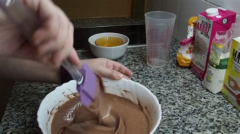 Bizcocho de chocolate sin gluten ni lactosa   YouTube